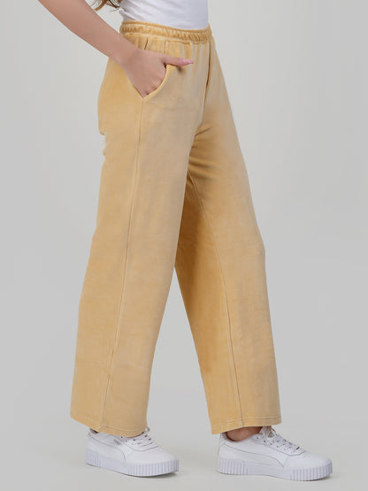 Women's Wide Leg Velour Pant