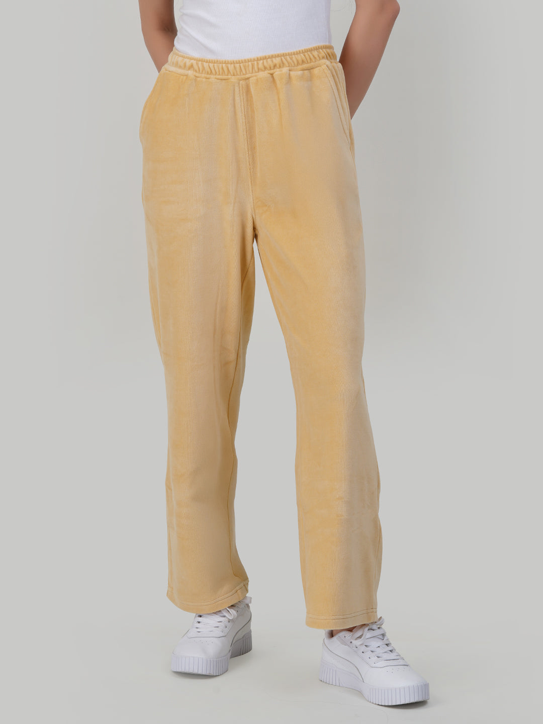 Women's Wide Leg Velour Pant