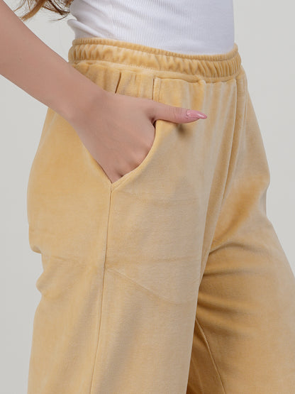 Women's Wide Leg Velour Pant